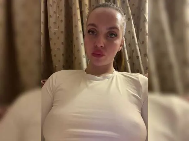 Live sex webcam photo for Natalymoodhot #292411103