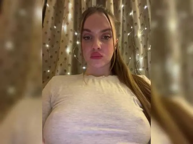 Live sex webcam photo for Natalymoodhot #293217396
