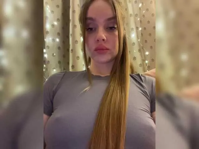 Live sex webcam photo for Natalymoodhot #293902189
