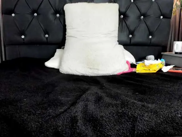 Live sex webcam photo for Natasha-hart #291756807