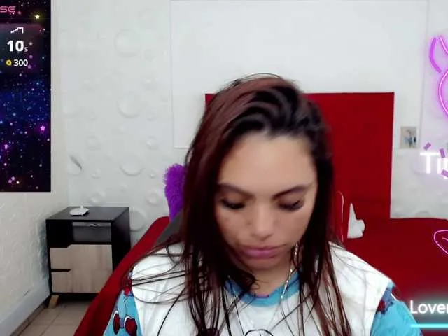 Live sex webcam photo for NatashaMagics #290786234