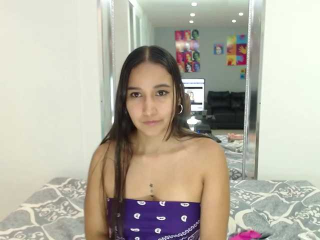 Live sex webcam photo for NatashaMiles #273744497