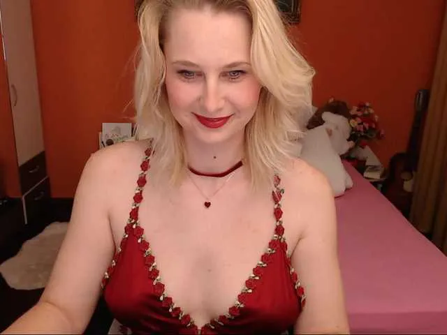 Live sex webcam photo for NatashaRouge #293142885