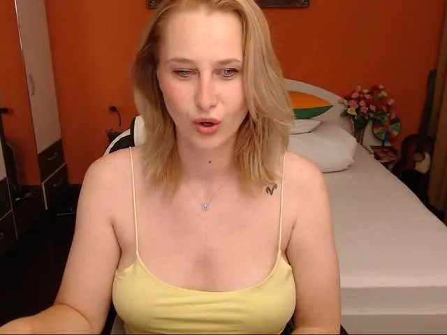 Live sex webcam photo for NatashaRouge #293817773