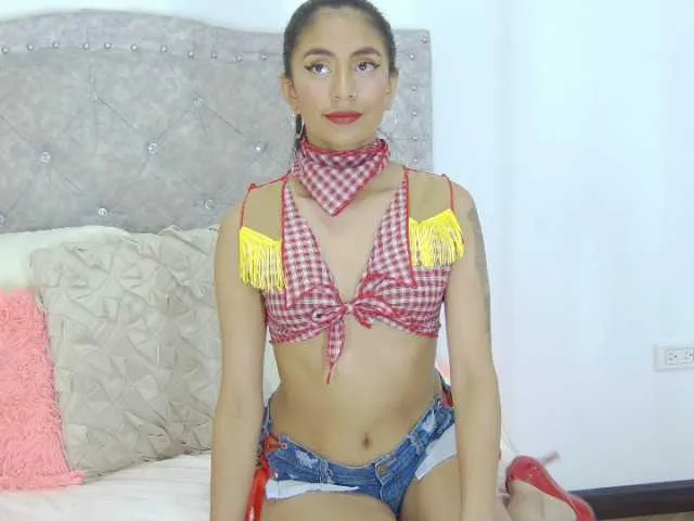 Live sex webcam photo for Natashashine1 #276149215