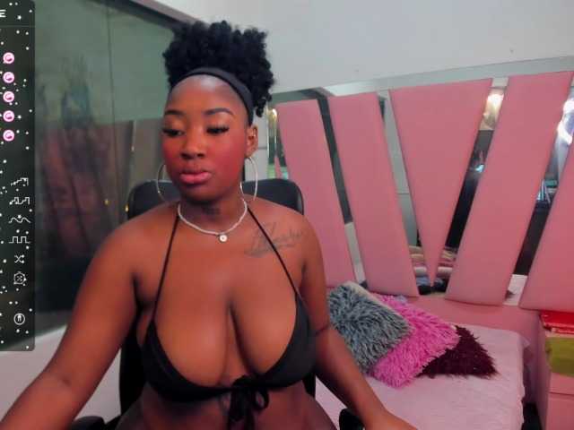 Live sex webcam photo for Natassha-brown #276556593