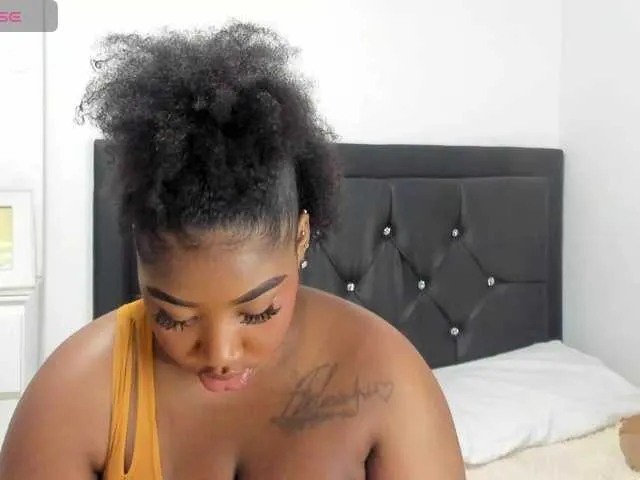 Live sex webcam photo for Natassha-brown #291032077