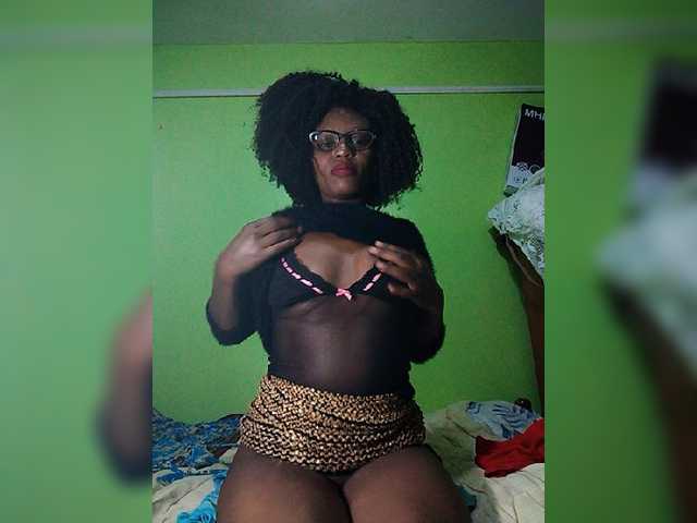 Live sex webcam photo for NatechoRose #272870736