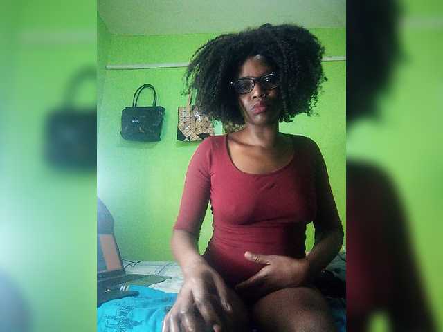 Live sex webcam photo for NatechoRose #273049861