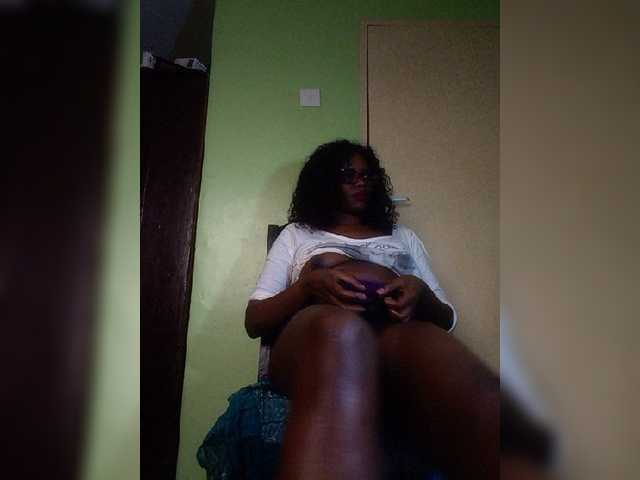 Live sex webcam photo for NatechoRose #273294449