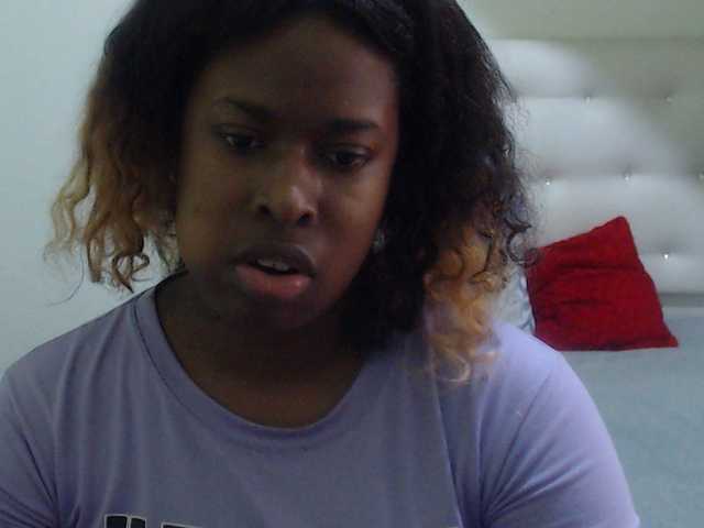 Live sex webcam photo for Nathaly #291880223