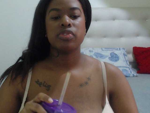 Live sex webcam photo for Nathaly #291935043