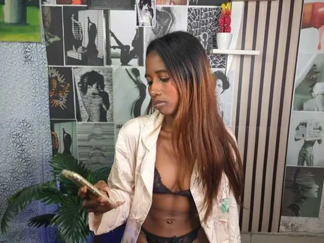 Live sex webcam photo for Nathascha #294154673