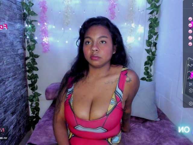 Live sex webcam photo for NathashaJhonsom #278198802