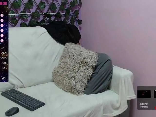 Live sex webcam photo for Natty-white #275343090