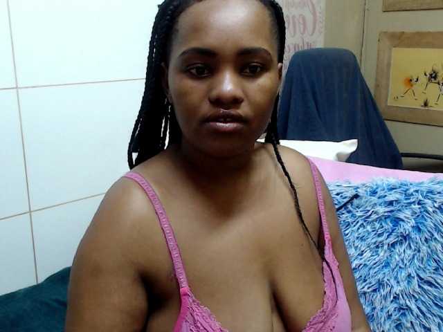 Live sex webcam photo for NaturalTasha #272817971