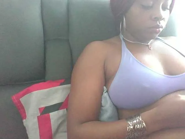 Live sex webcam photo for Naty-Brown #292965595