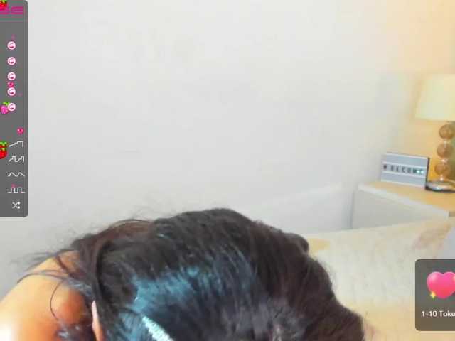 Live sex webcam photo for Naty-Saenz #288015125