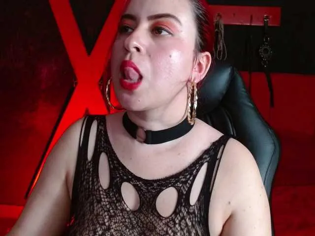 Live sex webcam photo for Naty-slavedoll #290892024