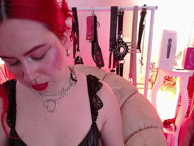 Live sex webcam photo for Naty-slavedoll #291773417