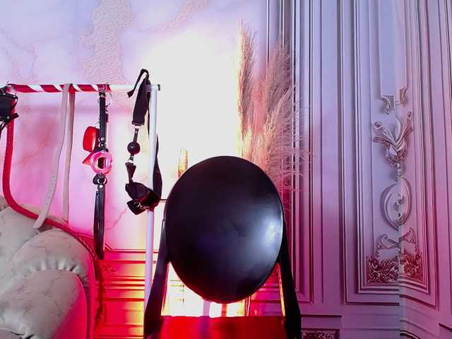 Live sex webcam photo for Naty-slavedoll #292412235