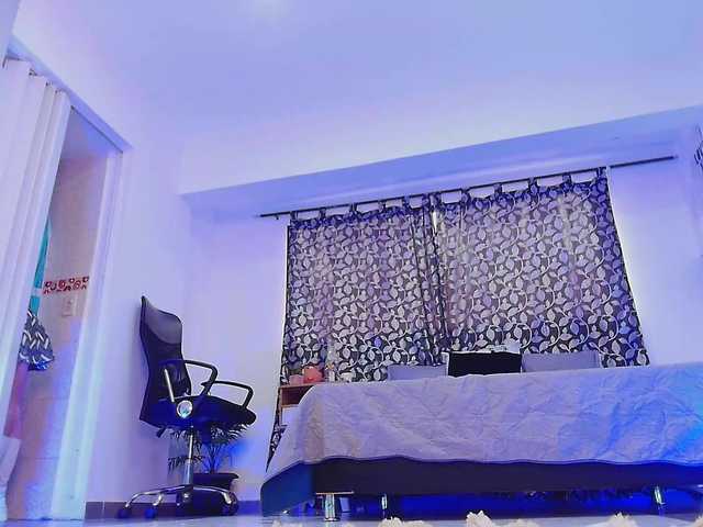 Live sex webcam photo for NatySpiice #276022313