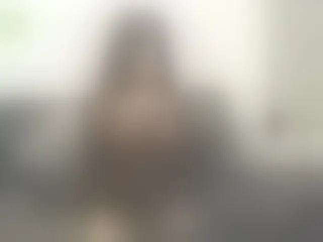 Live sex webcam photo for Naughty-Sharon69 #292944809