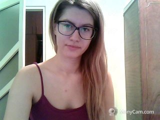 Live sex webcam photo for NaughtyAlena #132451676