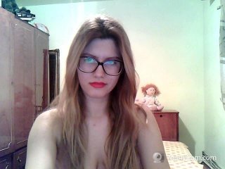 Live sex webcam photo for NaughtyAlena #156647828