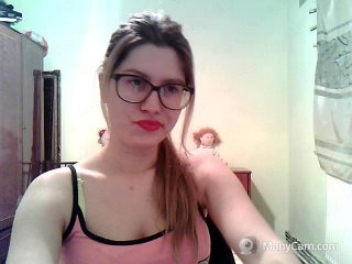 Live sex webcam photo for NaughtyAlena #156998555