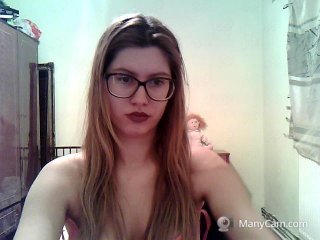 Live sex webcam photo for NaughtyAlena #158769294