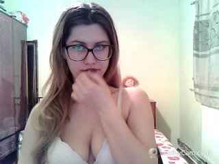 Live sex webcam photo for NaughtyAlena #159014116