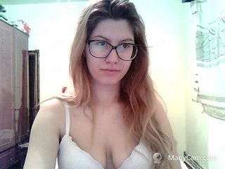 Live sex webcam photo for NaughtyAlena #160404353