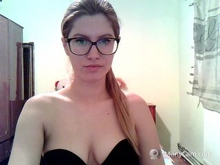 Live sex webcam photo for NaughtyAlena #164470935