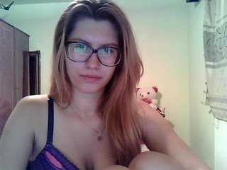 Live sex webcam photo for NaughtyAlena #171080578