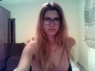 Live sex webcam photo for NaughtyAlena #171293120