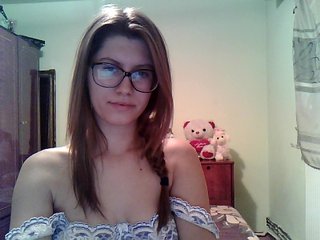 Live sex webcam photo for NaughtyAlena #184858415