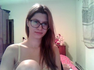 Live sex webcam photo for NaughtyAlena #187708381