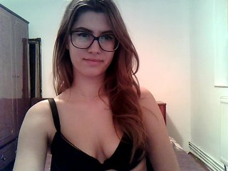 Live sex webcam photo for NaughtyAlena #190229608