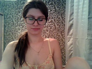 Live sex webcam photo for NaughtyAlena #197071345