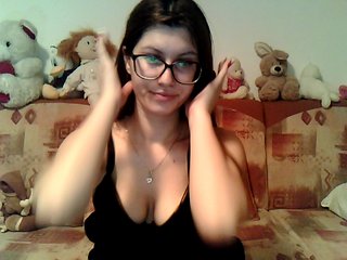 Live sex webcam photo for NaughtyAlena #199638495