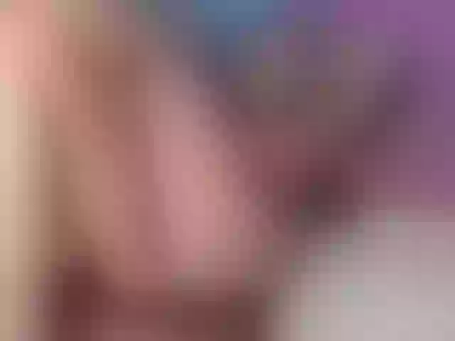 Live sex webcam photo for NaughtyBlond4 #291255625