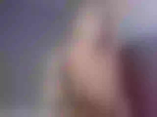Live sex webcam photo for NaughtyBlond4 #291496993