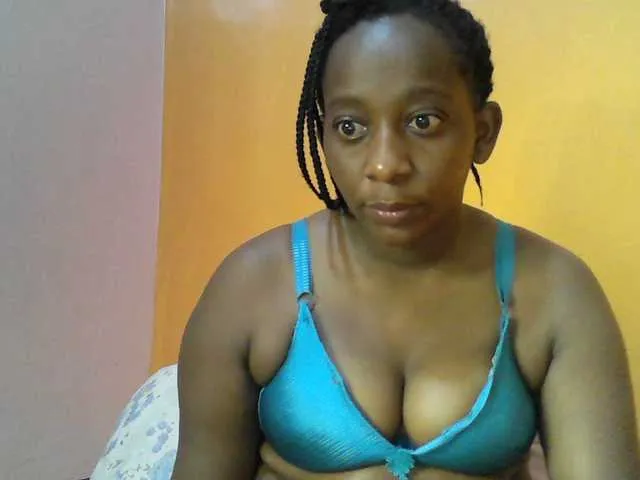 Live sex webcam photo for Naughtybee #290327214
