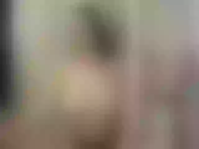 Live sex webcam photo for Naughtybelle #274016438