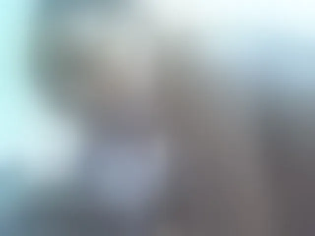 Live sex webcam photo for Naughtyher #293766213