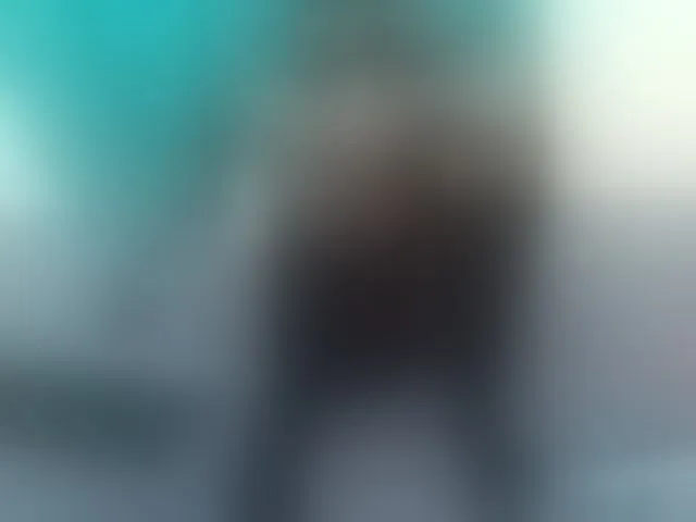 Live sex webcam photo for Naughtyher #293990780