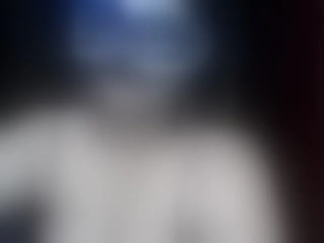 Live sex webcam photo for Naughtyladki #292550750
