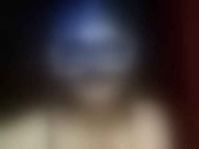 Live sex webcam photo for Naughtyladki #292958015