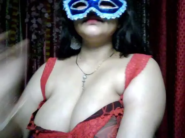 Live sex webcam photo for Naughtyladki #293112281